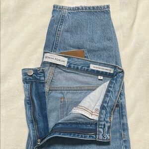 Aritzia Denim Forum Tapered Women's Jeans Size 29